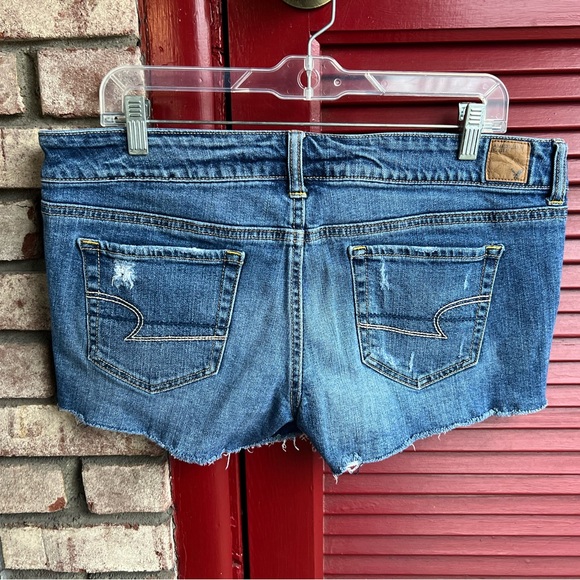 American Eagle Outfitters Blue Denim Stretch Women Shorts Size 12 - Picture 5 of 8